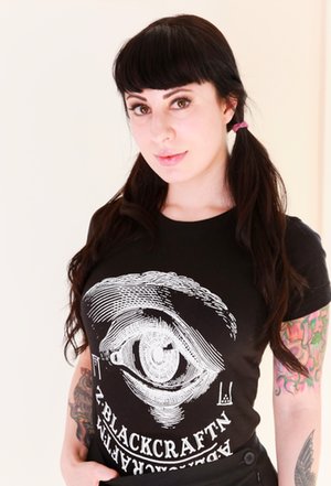 Evil Angel are proud to present you with xxx pics featuring Dolly and James Deen has an amazing shape